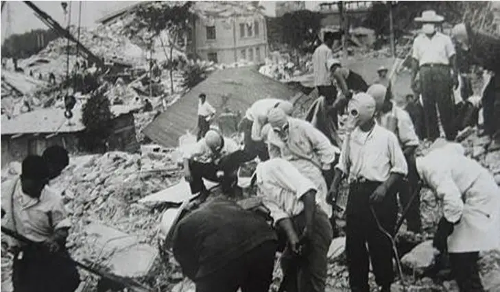 Top-Natural-Disasters-Tangshan-Earthquake,-1976