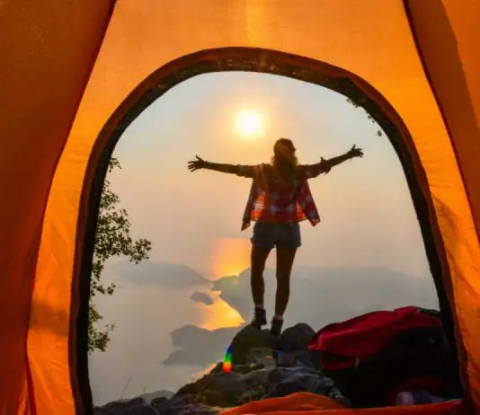 Pop-up camping tent