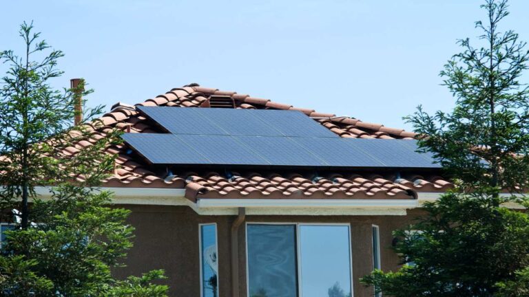 Application of Solar Energy in Daily Life for Home/ Resident: Maximizing Your Home’s Energy Efficiency with Solar Power